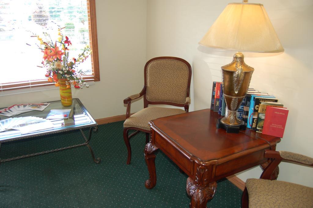 Wakita Court Motel クイーンズベリー エクステリア 写真