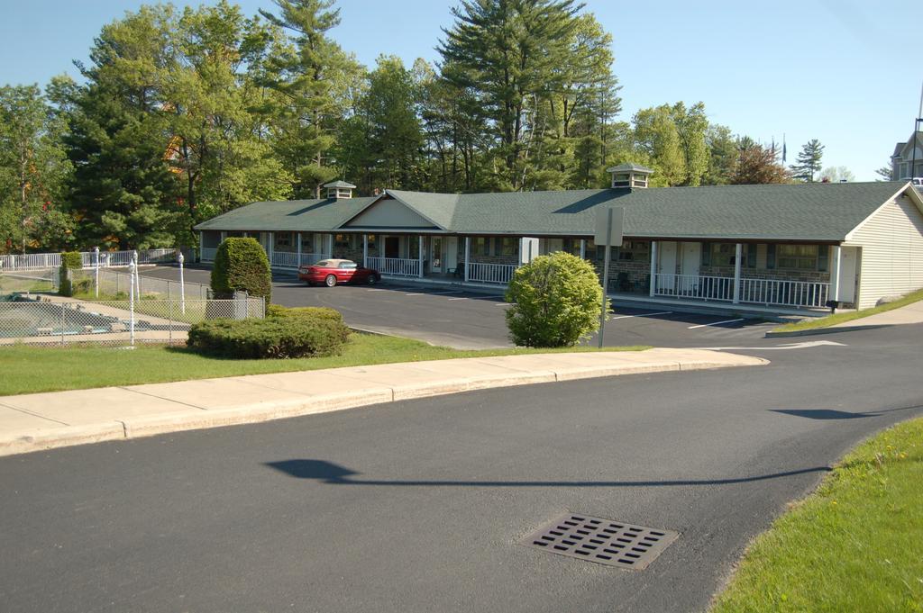 Wakita Court Motel クイーンズベリー エクステリア 写真