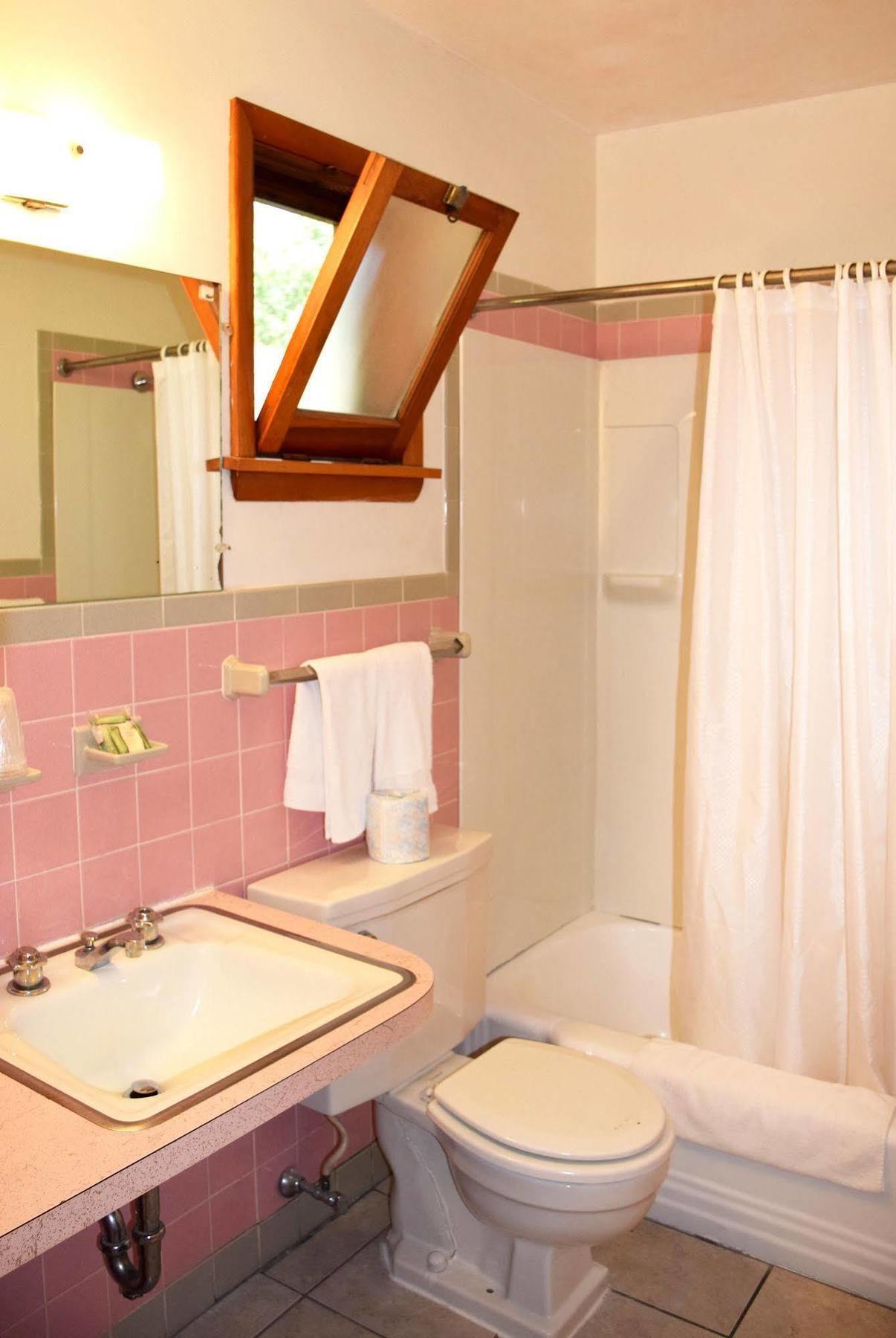 Wakita Court Motel クイーンズベリー エクステリア 写真
