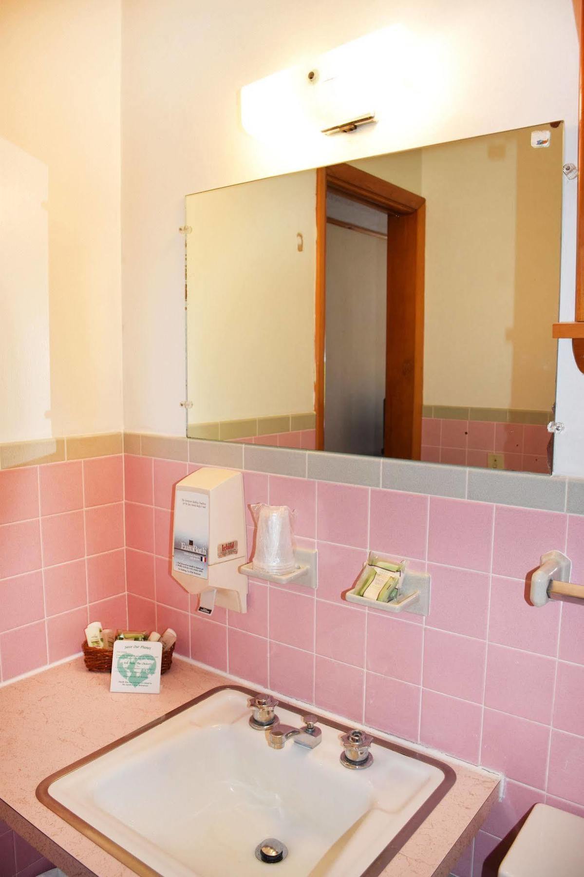 Wakita Court Motel クイーンズベリー エクステリア 写真